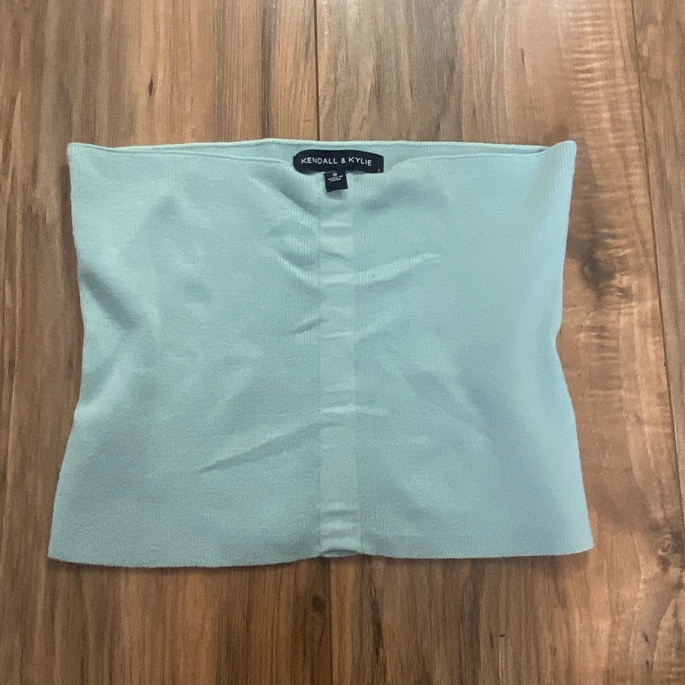 Kendell & Kylie tupe top